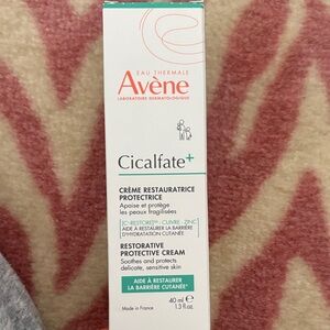 Avène Cicalfate+ Restorative Cream - White